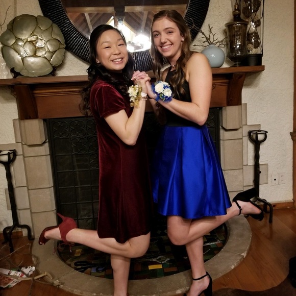 Meet your Posher, Megan - Picture 3 of 7